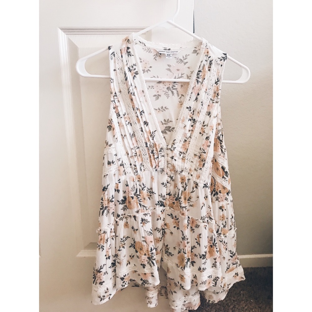 American Eagle Floral Top
